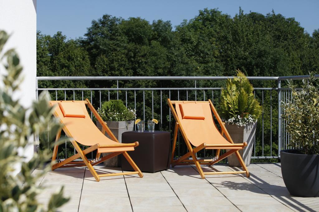 Mysky Hotel Pulheim Eksteriør billede